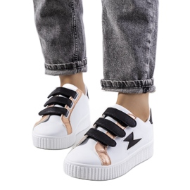 Tênis branco Pitmerden preto Tênis branco Pitmerden preto