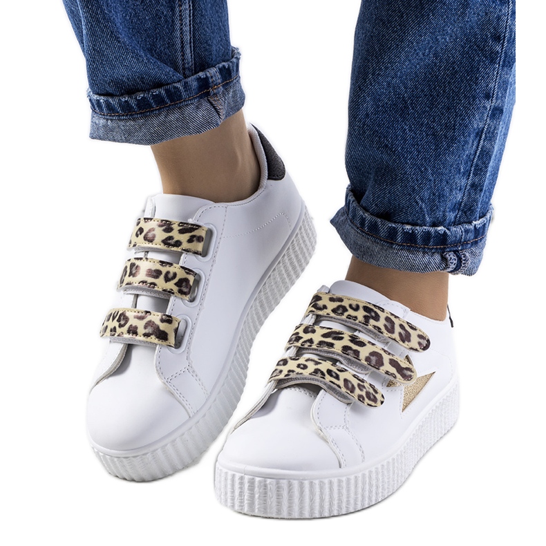 Tênis branco Pitmerden dourado