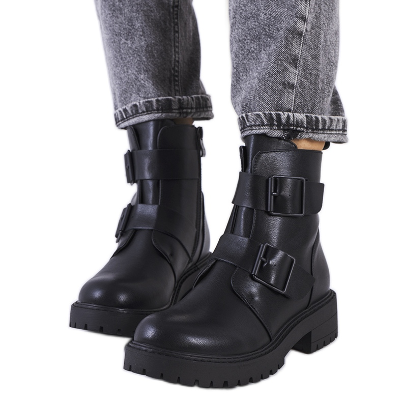 Bota preta de couro ecológico Leurbost preto