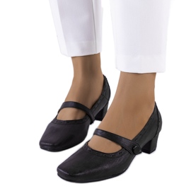 Sapatos castanhos escuros com tira Cilka marrom