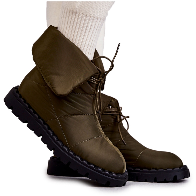 Botas femininas em material isolante verde Emelie