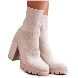 FB2 Botins femininos de material bege louve marrom