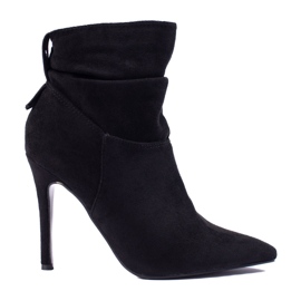 W. Potocki Botas femininas elegantes em um salto alto Potocki preto