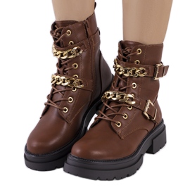 Botas marrons com correntes Corinna castanho