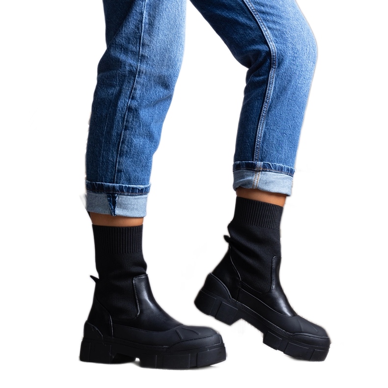 Botas pretas de mulher Conta preto