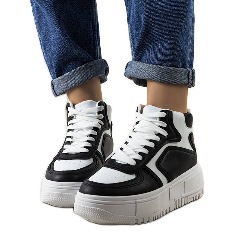 Tênis Zetta preto e branco