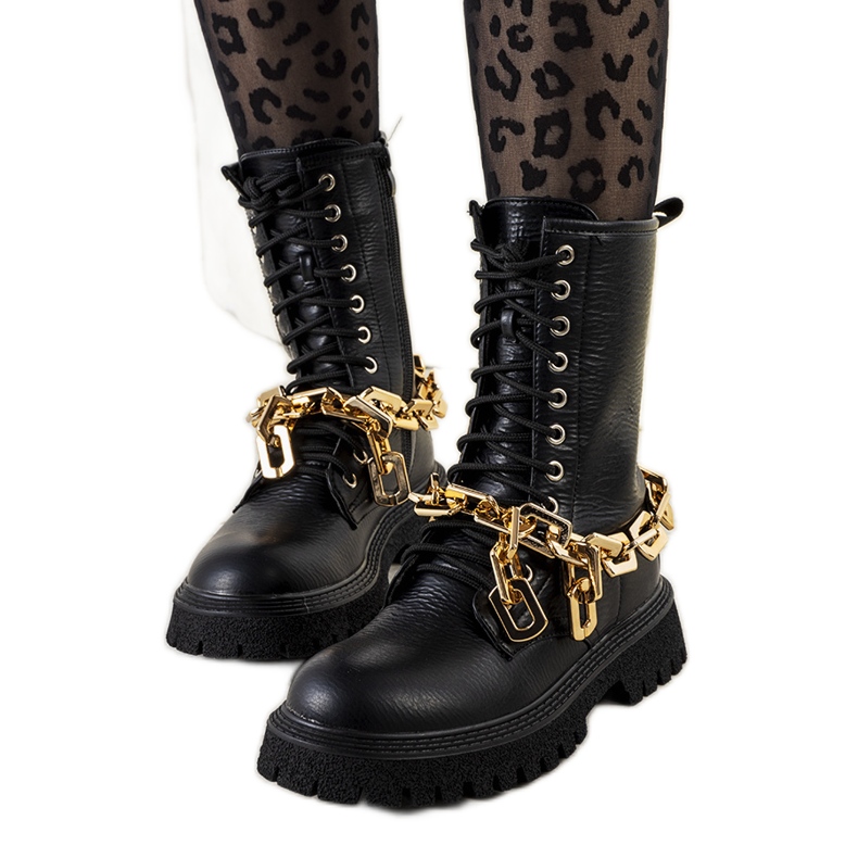Botas pretas com corrente Curiti preto