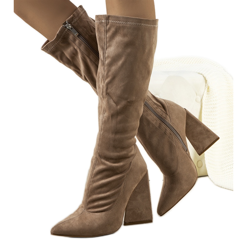 Bota cano alto marrom Teles castanho