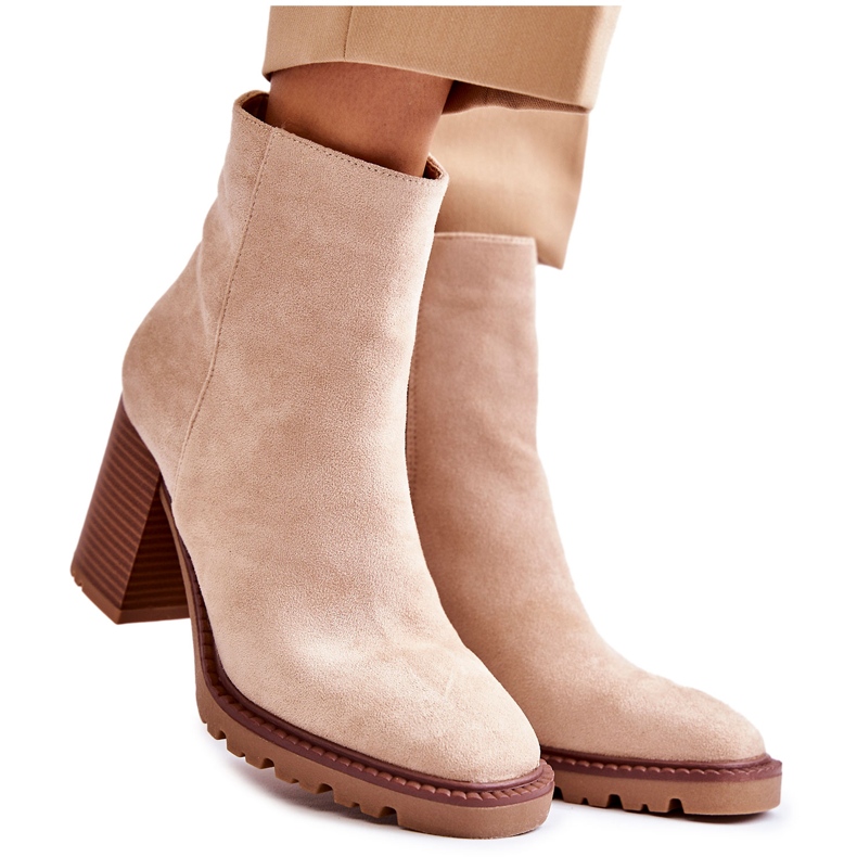 FB1 Botas femininas de camurça no salto com zíper Odette bege FB1 Botas femininas de camurça no salto com zíper Odette bege