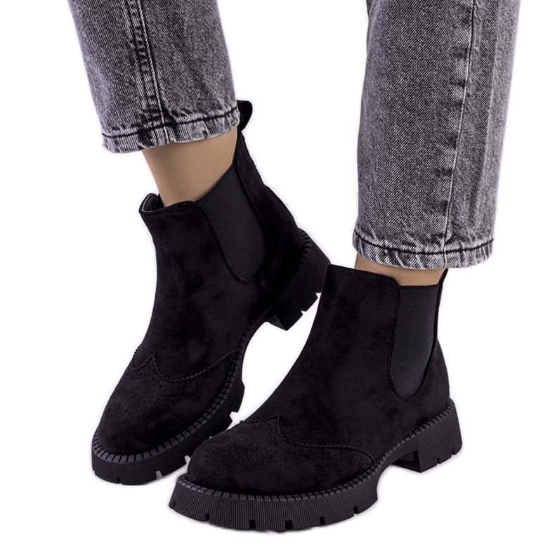 Botas Chelsea pretas em uma sola volumosa Newsome preto