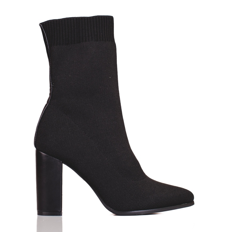 Botas femininas ajustadas no poste preto Shelovet