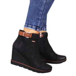 Tênis preto preto Filippo com cunha Tênis preto preto Filippo com cunha