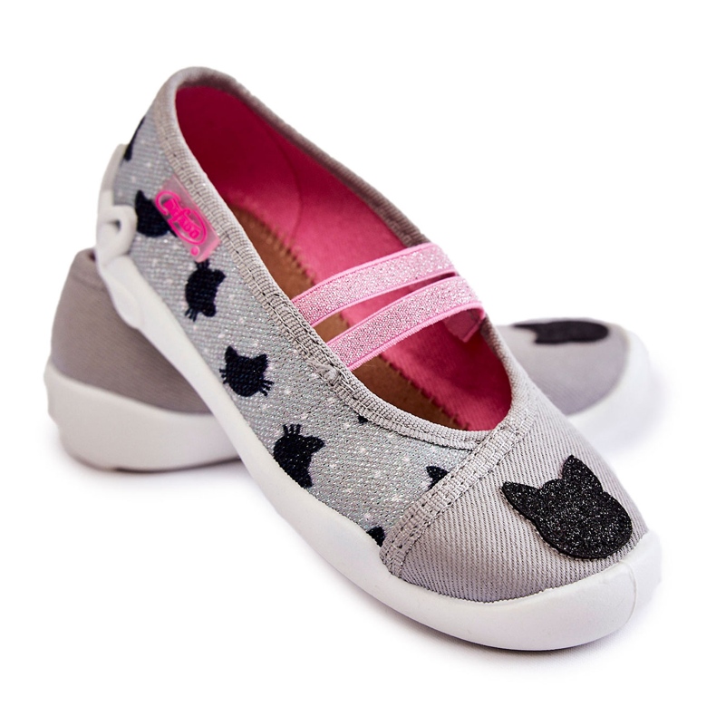 BEFADO S.A. Chinelos da Bailarina Befado Gatinho 116X302 Cinza