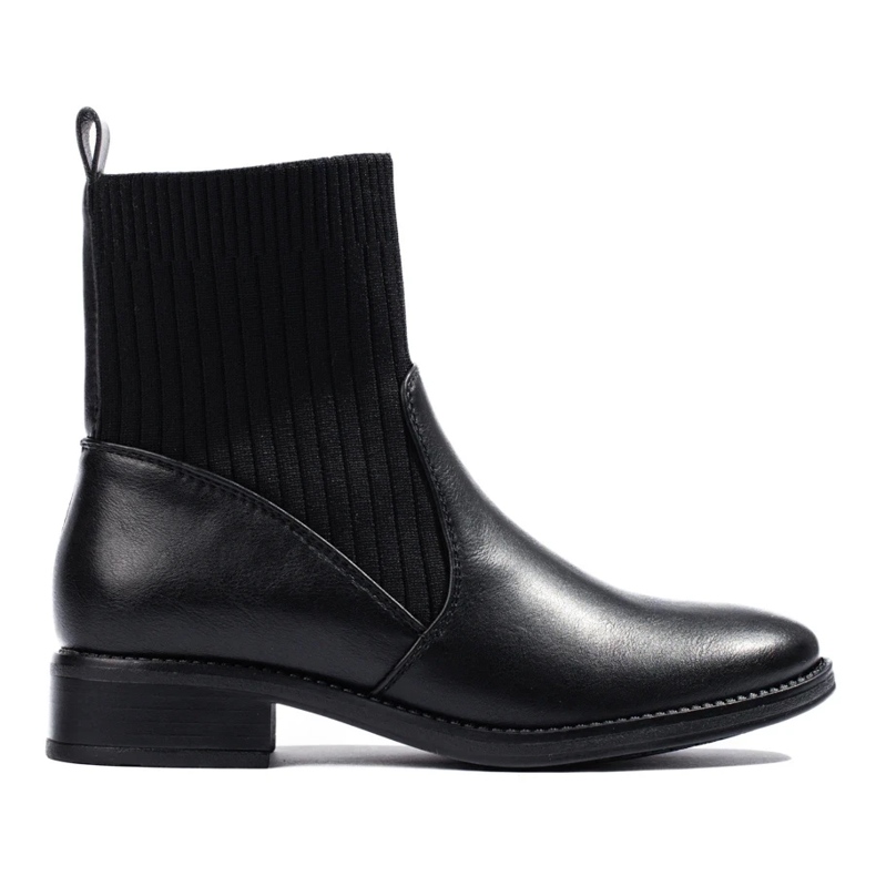 Botins slip-on com salto plano preto