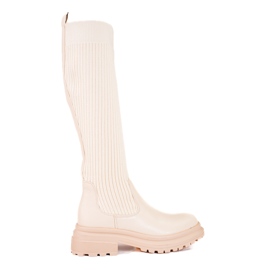 Botas bege com cabedal Shelovet flexível