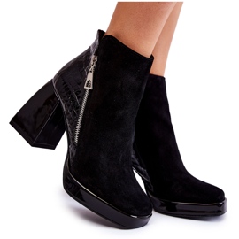 Botas de camurça no calcanhar com padrão geométrico preto Alienore