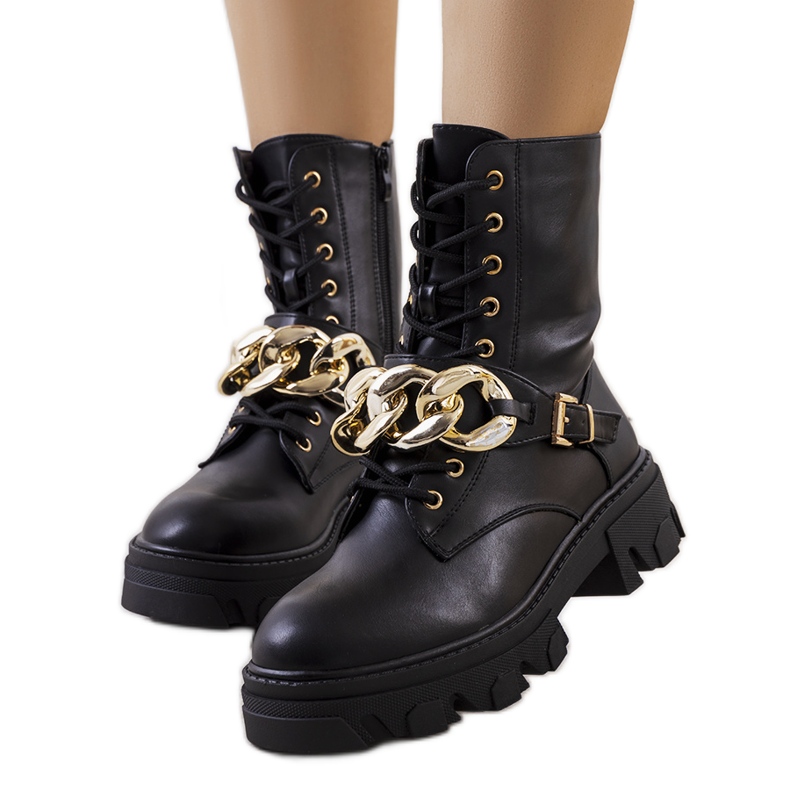 Botins pretos com corrente Laboy