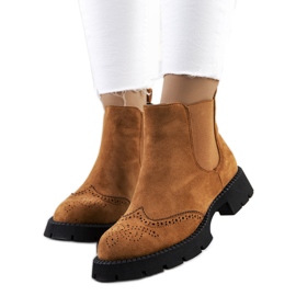 Botas Chelsea marrons em uma sola volumosa Newsome marrom