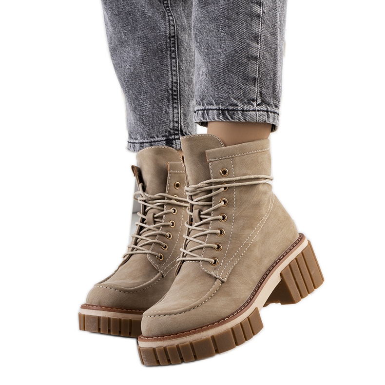 PA1 Caçadores bege por Nicolo