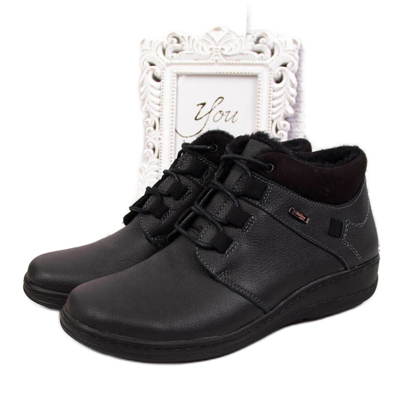 Botas isolantes femininas de couro preto Helios 521