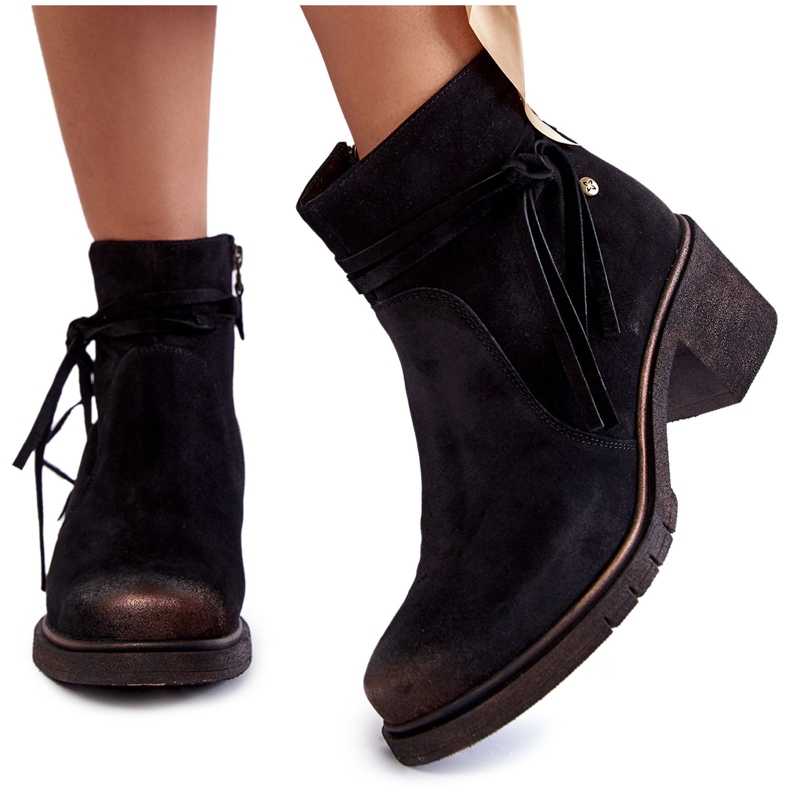 Botins femininos de camurça Maciejka 05720-01 preto
