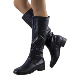 PA1 Botas pretas com relevo Maximus preto