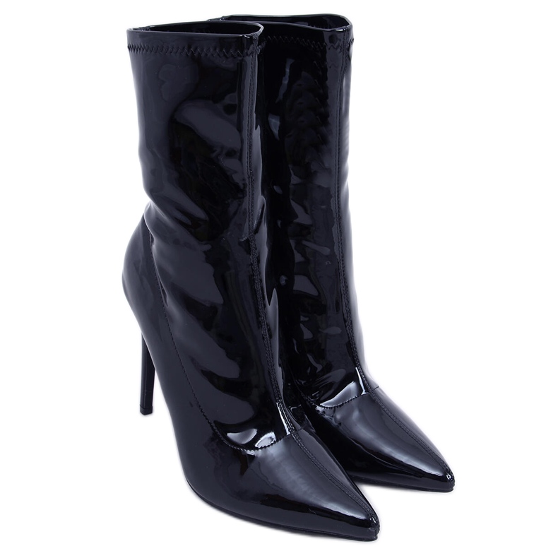BM Botas lacadas em um salto Soraya Black preto