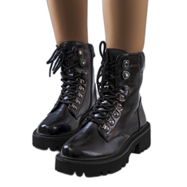 PA1 Botas pretas em uma sola de trator Delle preto