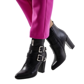 PA1 Botas pretas Azmar preto