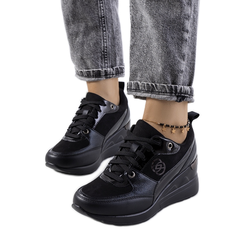 PA1 Tênis preto da Didiana