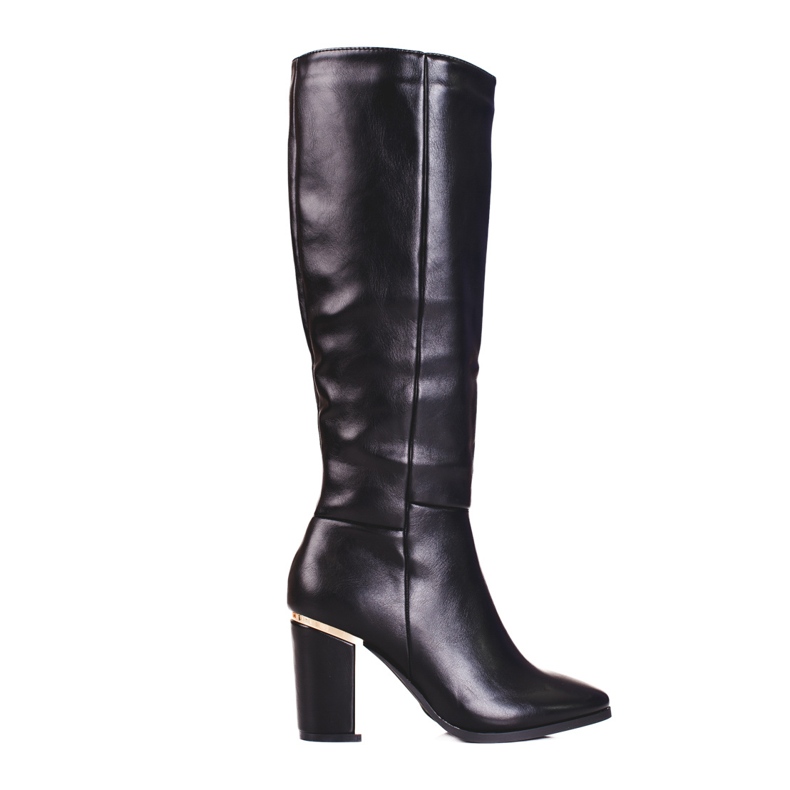 Botas femininas em um poste shelovet preto