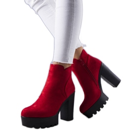 BM Botas isoladas vermelhas na plataforma Miran vermelho BM Botas isoladas vermelhas na plataforma Miran vermelho