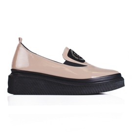 Sapatos Shelovet de couro para mulher bege Sapatos Shelovet de couro para mulher bege