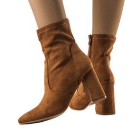 PA1 Botas de camelo no poste Kensley marrom