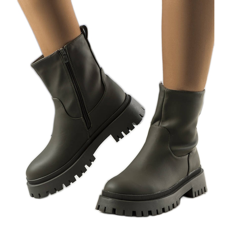 Botas com isolamento verde manjericão