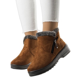 Botas de neve com isolamento de camelo e pele de carriça marrom