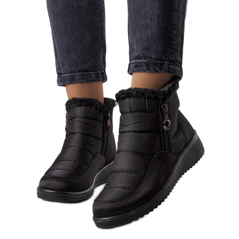 Botas de neve isoladas pretas com pele de Blen preto Botas de neve isoladas pretas com pele de Blen preto