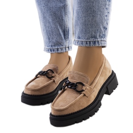 Mocassins bege com sola de trator da Ermens
