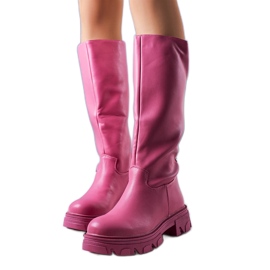 BM Botas isoladas rosa, Romelio