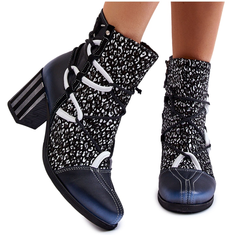 Salto alto feminino de couro Maciejka 05605-01 preto e branco