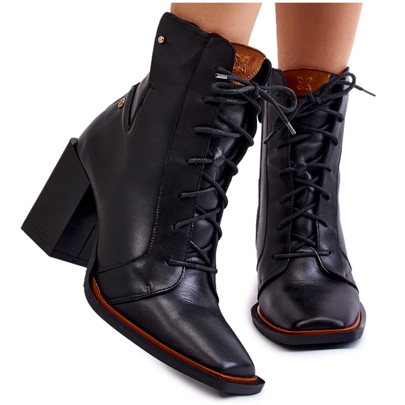Botas clássicas de couro com cadarço Maciejka 05667-01 preta preto
