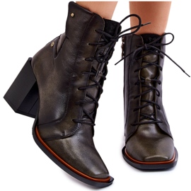 Botas clássicas de couro com cadarço Maciejka 05667-09 verde Botas clássicas de couro com cadarço Maciejka 05667-09 verde