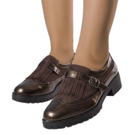 PA1 Sapato de couro envernizado marrom Eliers castanho