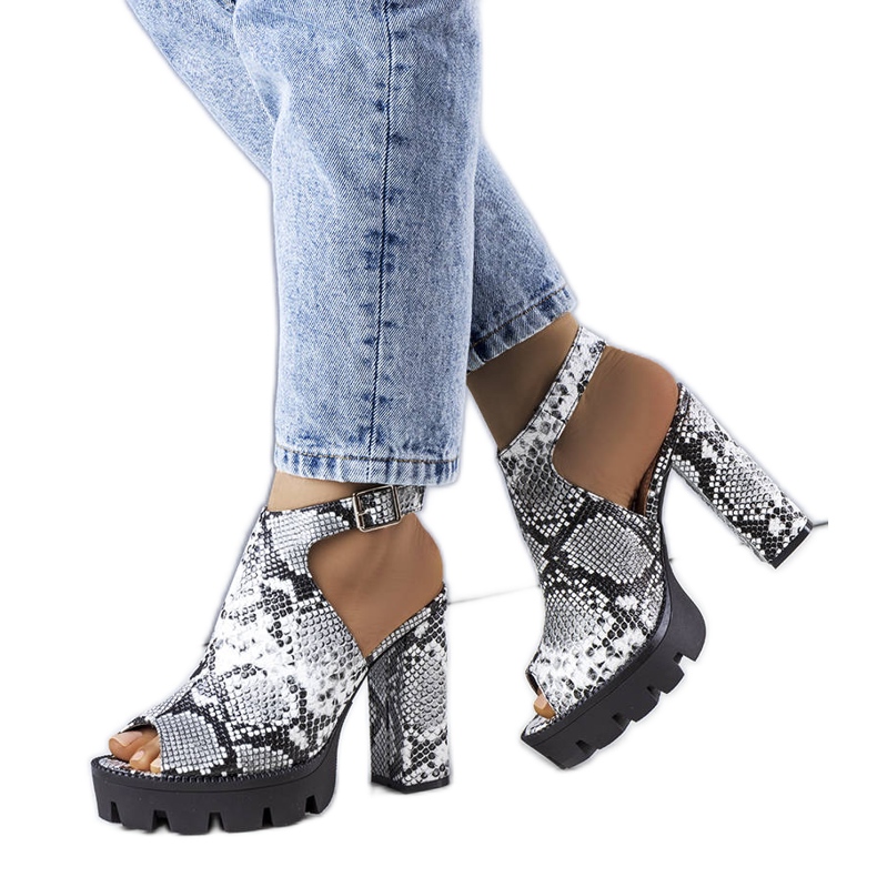 BM Sandália bloco cinza Giuliana