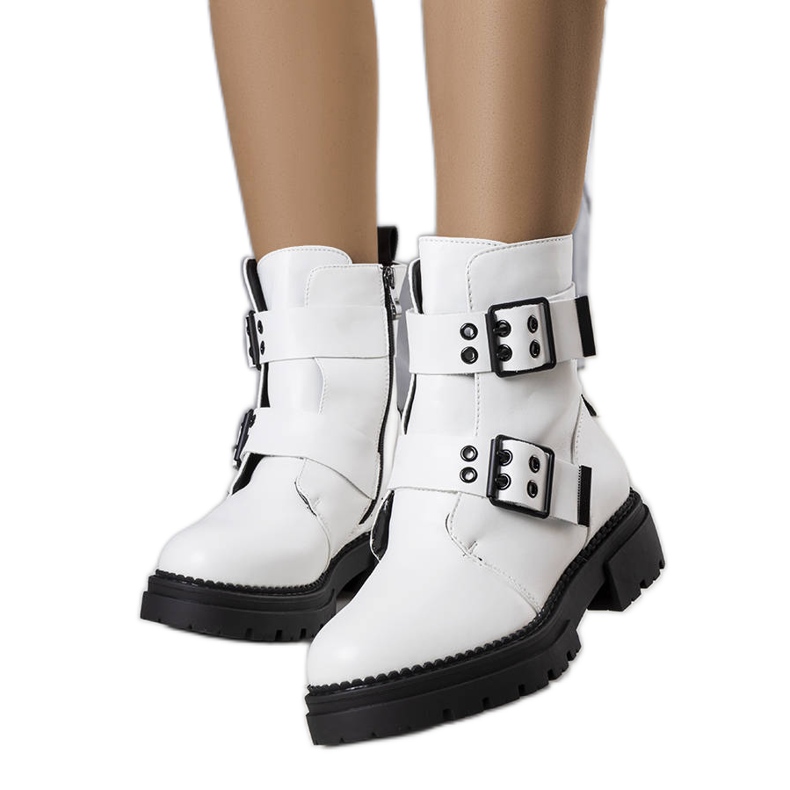 Cantin botas brancas isoladas branco