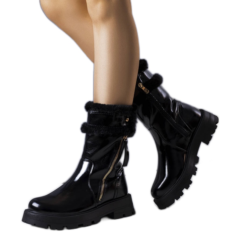 Botas isoladas pretas, Lensil preto
