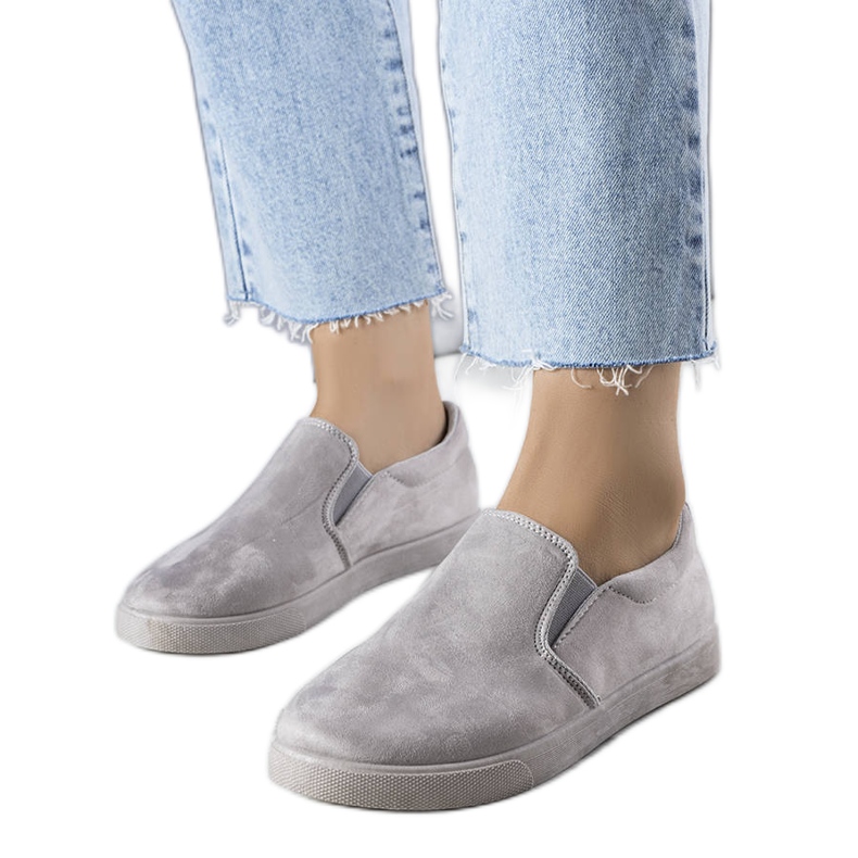 Tênis cinza de camurça ecológica Leroy.