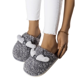 BM Chinelos cinza com pelo da Rosny