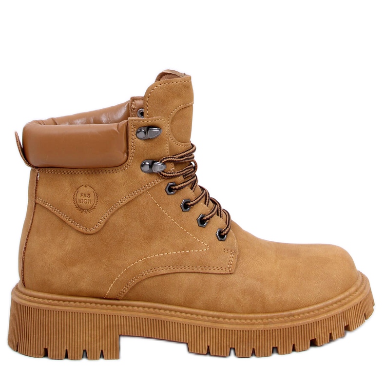 Botas Trapper isoladas Basco Camel bege