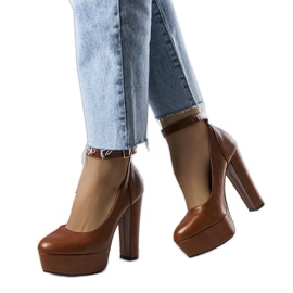 PA1 Sapatilha de salto alto marrom da Adela